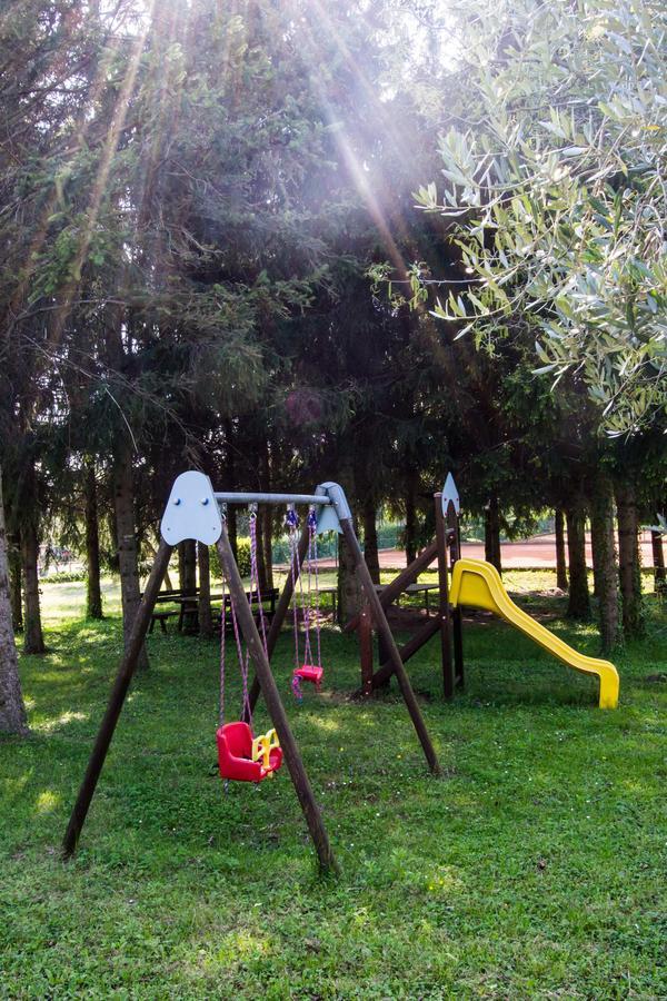 Residence Liana Albisano Торри-дель-Бенако Экстерьер фото